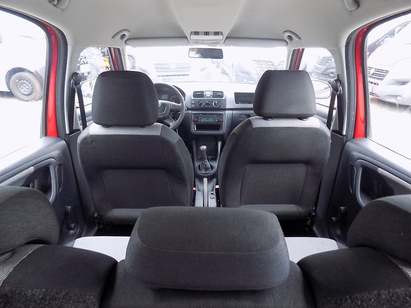 Škoda Roomster 1,2 TSI 63 KW ACTIVE, KLIMA - fotka 28 z 56