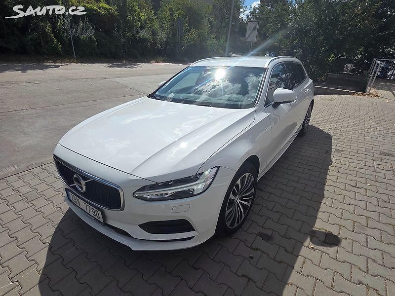 Volvo V90 (2019) servis Volvo, 100% dámské, Top - fotka 3 z 20