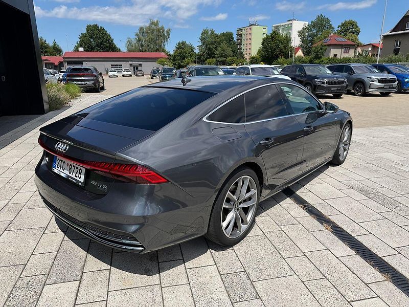 Audi A7 S-line  45TFSI 195kW - fotka 2 z 30