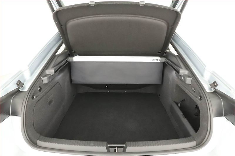 Škoda Superb (2025) 2.0 TDI - fotka 19 z 20