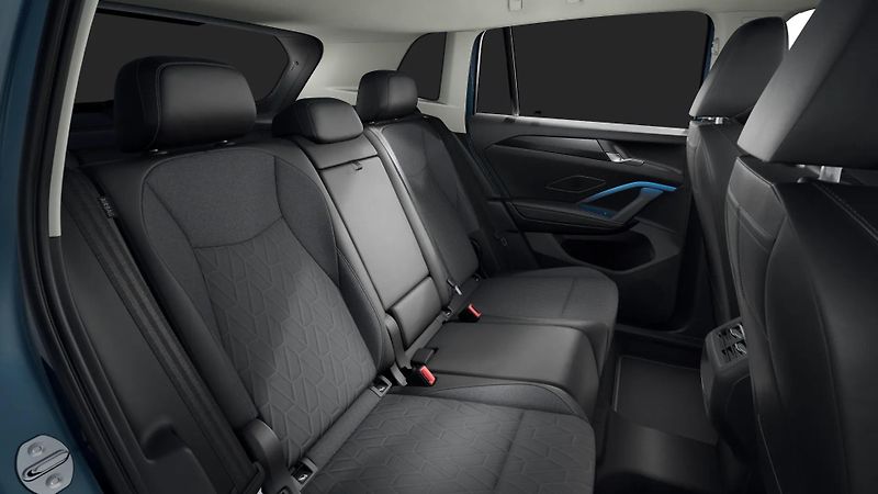 Volkswagen Tiguan (2026) 1.5eTSI*TAŽNÉ*IQ*KEYLESS*ACC* - fotka 13 z 14