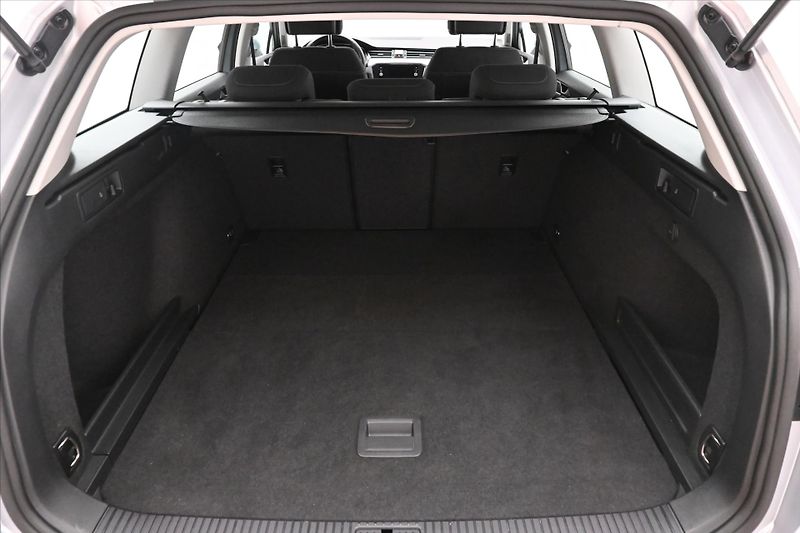 Volkswagen Passat 2,0 TDI 110 kW Business Záruka - fotka 10 z 31