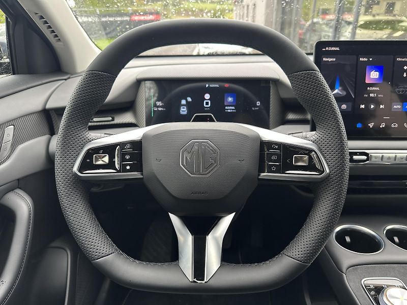 MG MGS5 EV (2025) EXCLUSIVE  - fotka 14 z 15