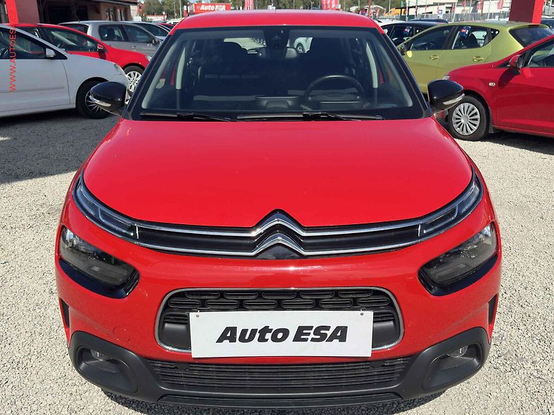 Citroën C4 Cactus (2019) 1.2PT, 2.maj,ČR, AC, temp. - fotka 2 z 21