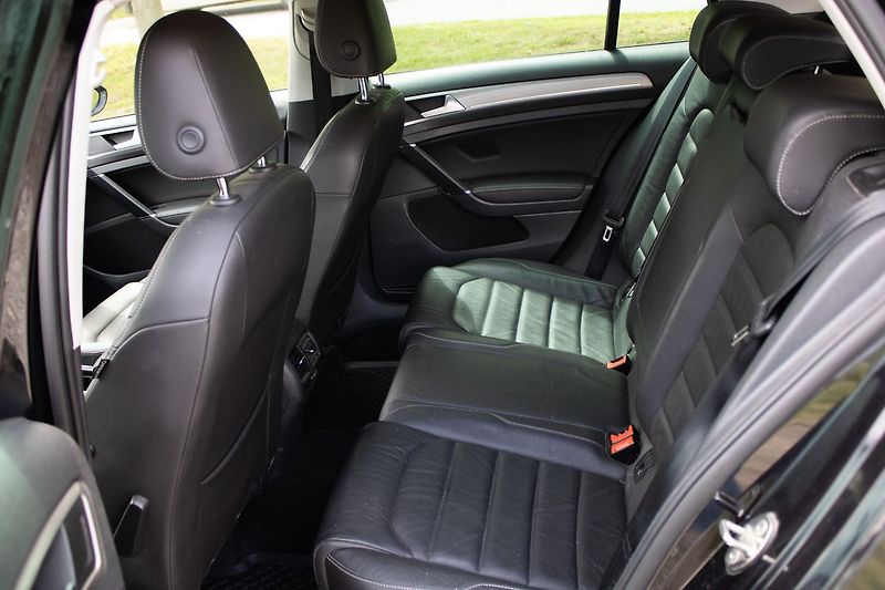 Volkswagen e-Golf eGolf, nová STK, 100% stav. - fotka 40 z 46
