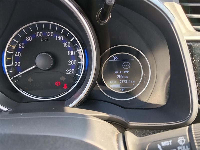Honda Jazz 1,3   1.3i-VTEC 75kw - fotka 9 z 26