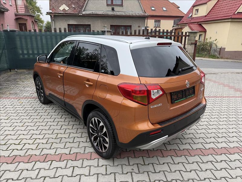 Suzuki Vitara 1,6 4x4 AUTOMAT - fotka 7 z 30