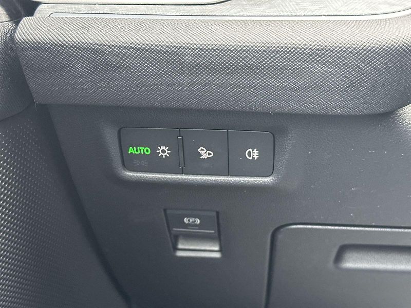 Škoda Kodiaq (2024) 2.0 TDI 4x4 DSG Exclusive Sele - fotka 18 z 41