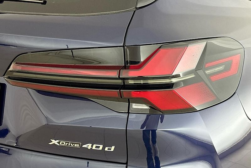 BMW X5 xDrive40d - fotka 5 z 26