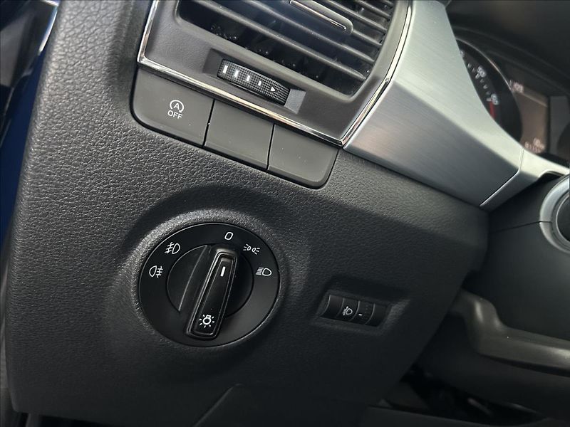 Škoda Fabia 1,2   TSI 66kW,SERVISKA,2.MAJ - fotka 9 z 20