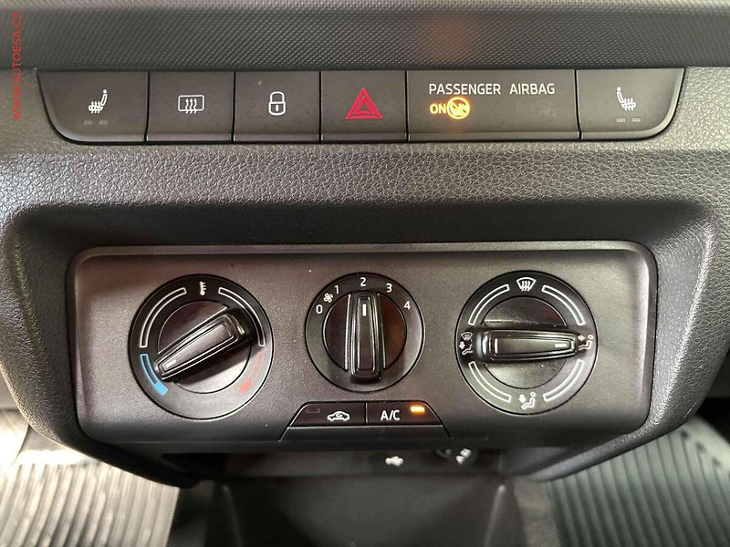 Škoda Fabia (2020) 1.0 TSi, 1.maj,ČR, klima - fotka 14 z 14