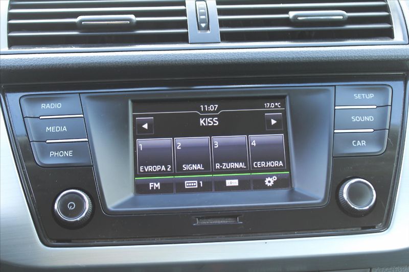 Škoda Fabia 1.2 TSI 1.MAJITEL DPH ČR - fotka 16 z 20