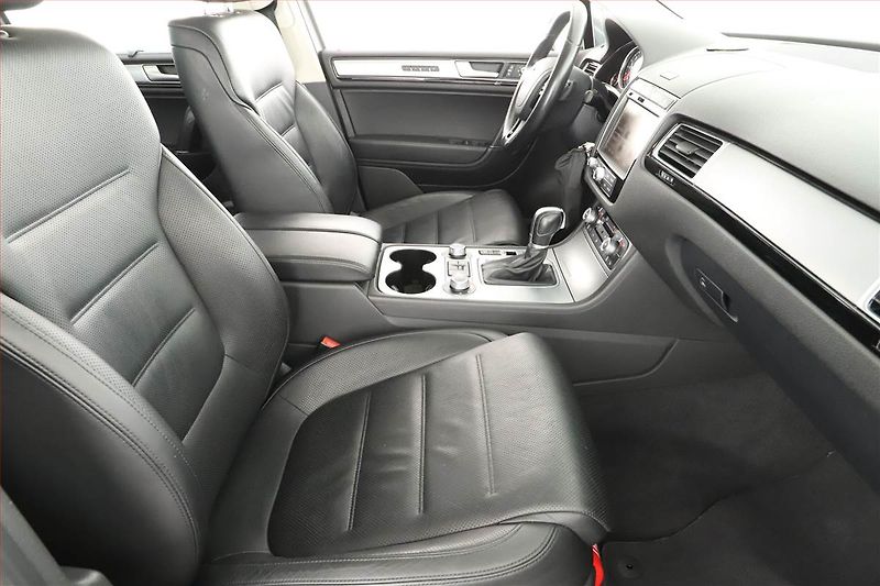 Volkswagen Touareg (2016) R-Line 3.0 TDI, 4X4, Automat - fotka 7 z 20