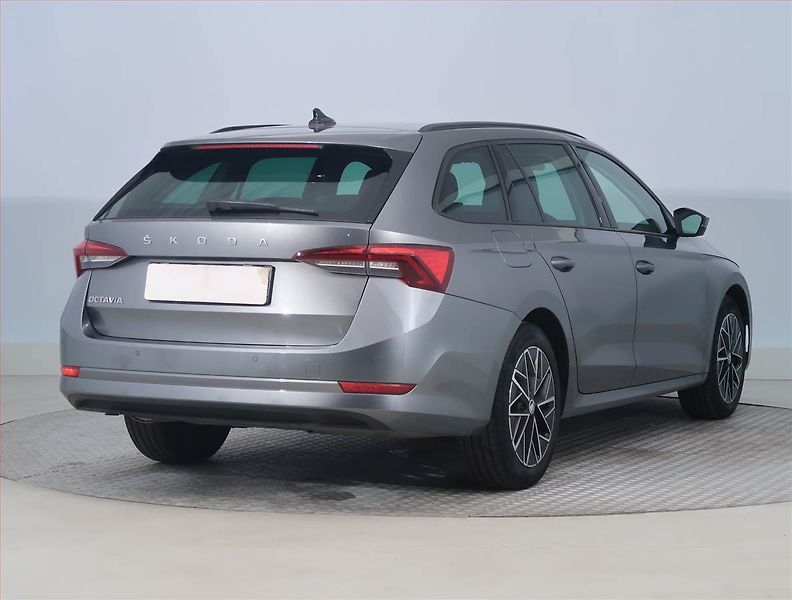 Škoda Octavia (2023) Ambition 2.0 TDI - fotka 5 z 18