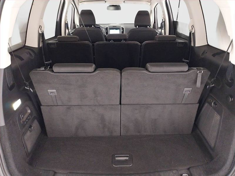 Ford Galaxy (2016) Titanium 2.0 TDCi, 7 míst - fotka 14 z 22