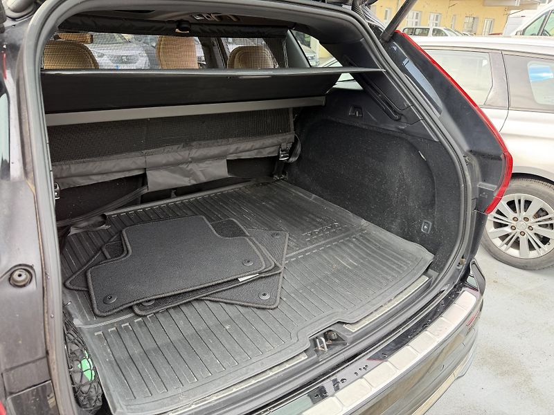 Volvo XC60 (2023) T6 AWD Recharge Plus Bright - fotka 51 z 51
