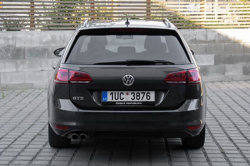 Volkswagen Golf - fotka 6 z 29