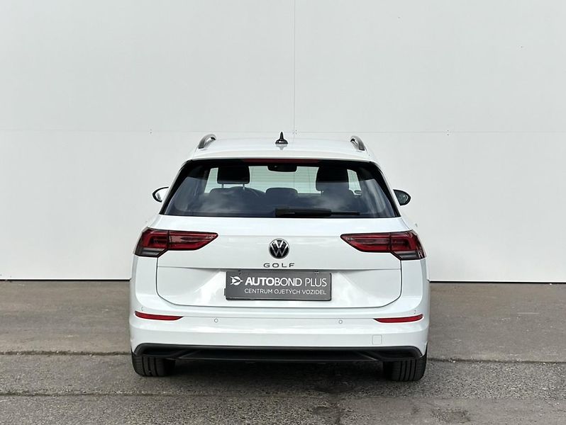 Volkswagen Golf 2.0 TDI 110kW Life - fotka 9 z 20
