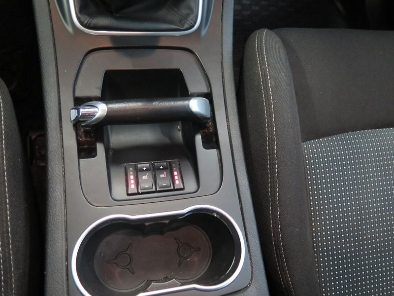 Ford S-MAX (2013) 2.0TDCi,navi,výhřev,tažné,STK - fotka 7 z 27