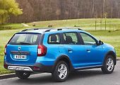 Zatím poslední novinkou je zvýšené a oplastované kombi Logam MCV Stepway