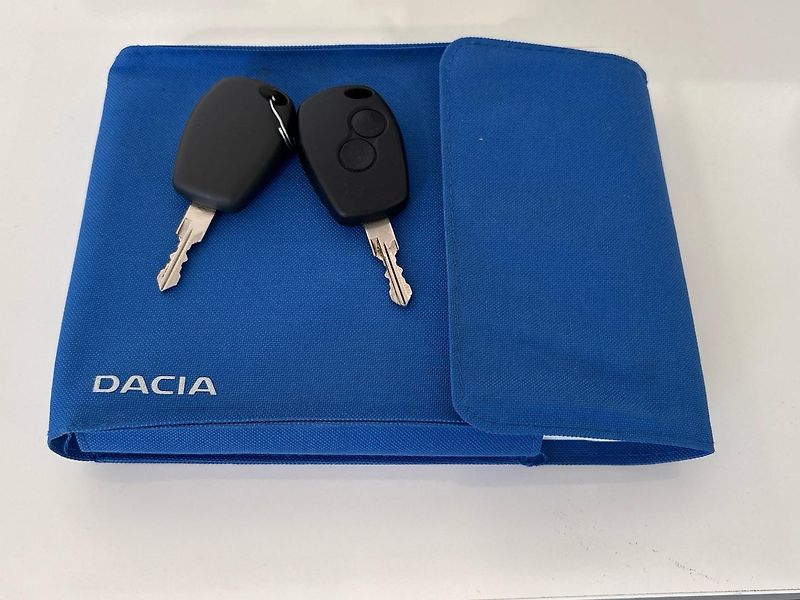 Dacia Duster (2016) 1.2 TCe, tažné, 4x4 - fotka 32 z 36
