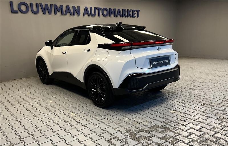 Toyota C-HR 2,0 PHEV GR SPORT VIP - fotka 19 z 20
