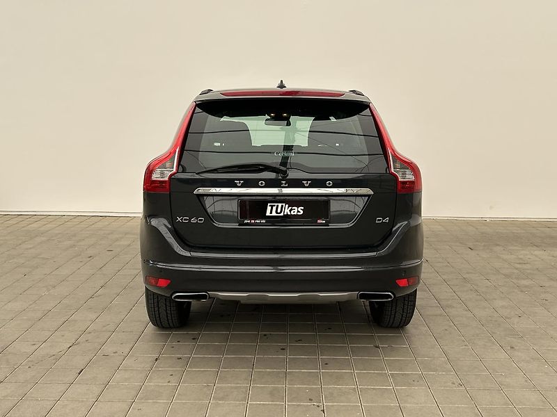 Volvo XC60 2.0 . . - fotka 4 z 25
