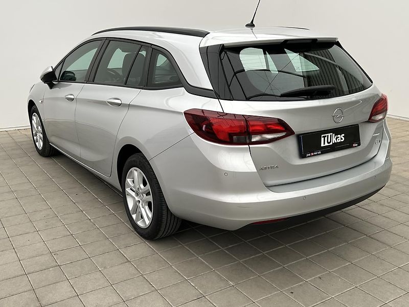 Opel Astra 1.6 CDTi Enjoy - fotka 3 z 22