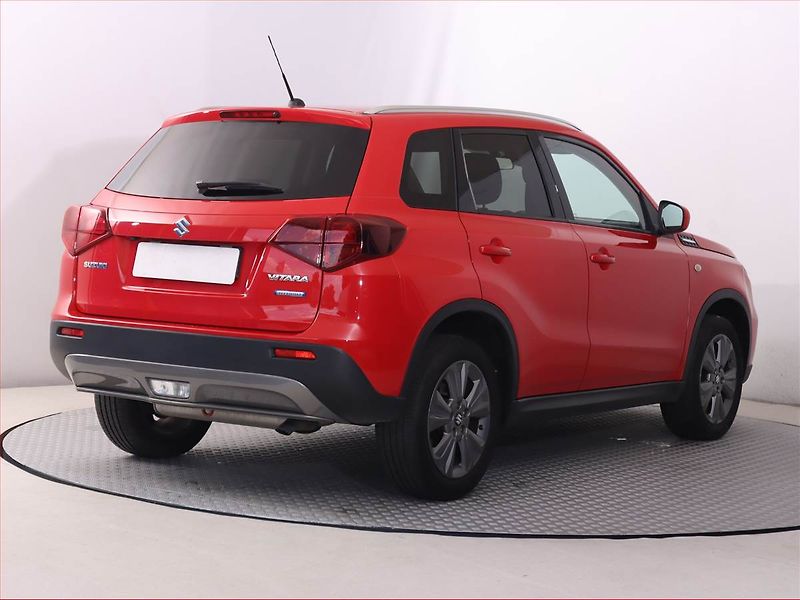 Suzuki Vitara (2022) 1.4 BoosterJet - fotka 5 z 18