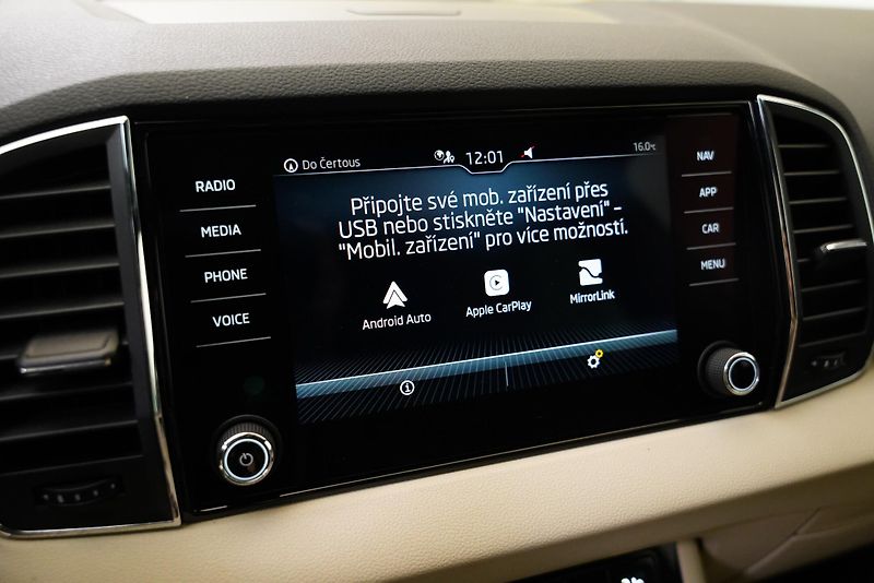 Škoda Karoq - fotka 15 z 23