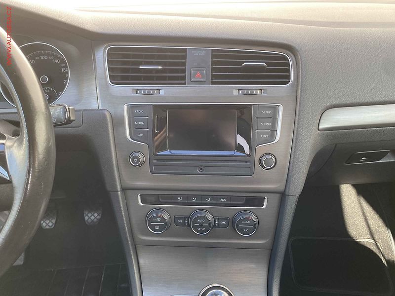 Volkswagen Golf (2013) 1.2TSi, ČR, Comfortline - fotka 12 z 17