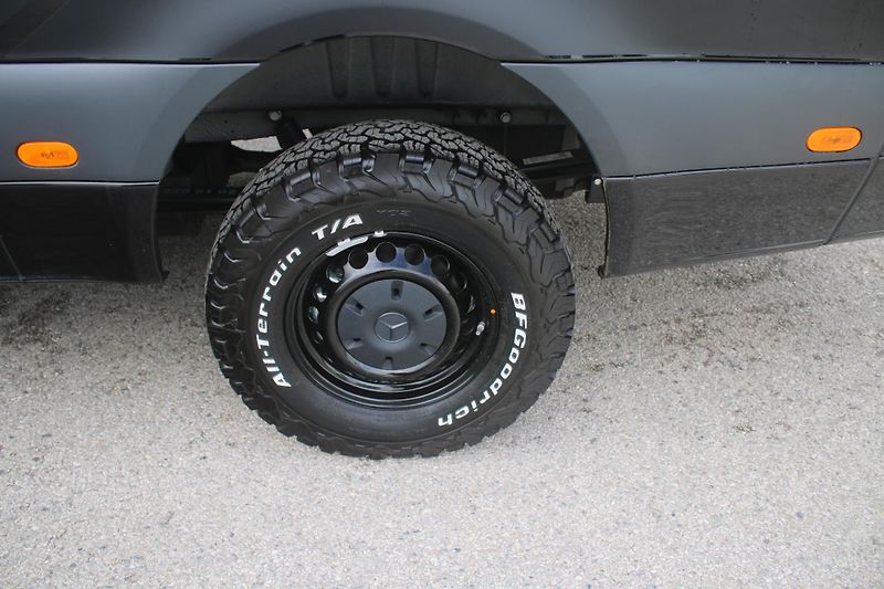 Malibu (2026) Genius 641 LE 4X4 - fotka 17 z 19