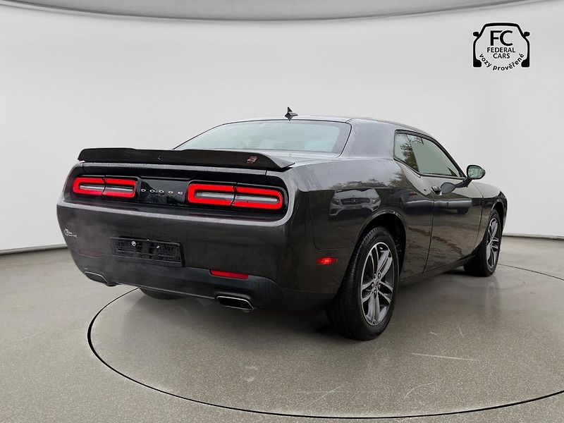 Dodge Challenger 3.6 V6 4x4  - fotka 5 z 28