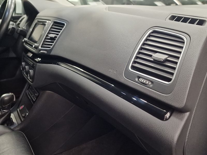 Volkswagen Sharan (2020) 130kW 4M GT DSG 2020 | Záruka - fotka 37 z 73