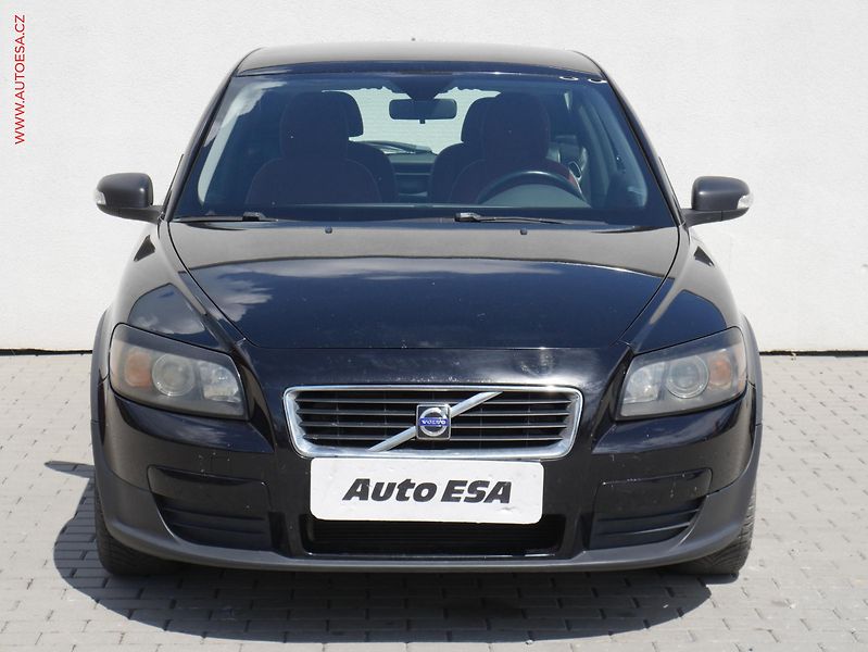 Volvo C30 (2007) 1.6i, ČR, AC, tempo, park - fotka 2 z 14