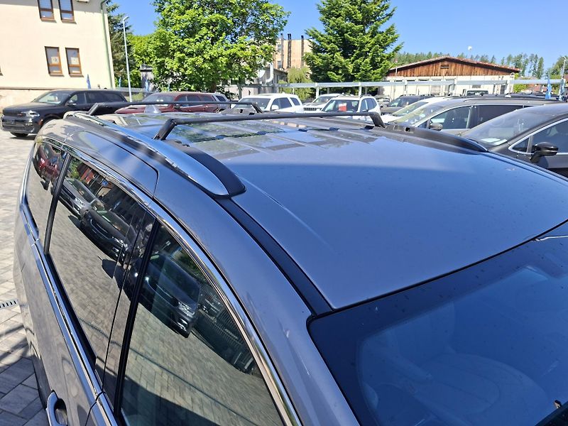 Chrysler Pacifica (2018) 3,6L Hybrid, krásný stav  - fotka 30 z 45