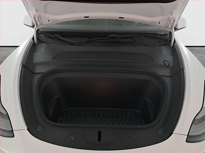 Tesla Model Y (2022) Long Range AWD 79kWh, SoH 91% - fotka 15 z 23