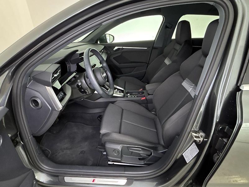 Audi A3 S-Line Sportback - fotka 7 z 30