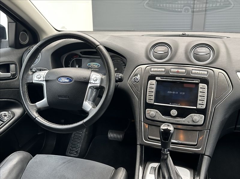 Ford Mondeo 2,3 160PS  Titanium A/T - fotka 23 z 46