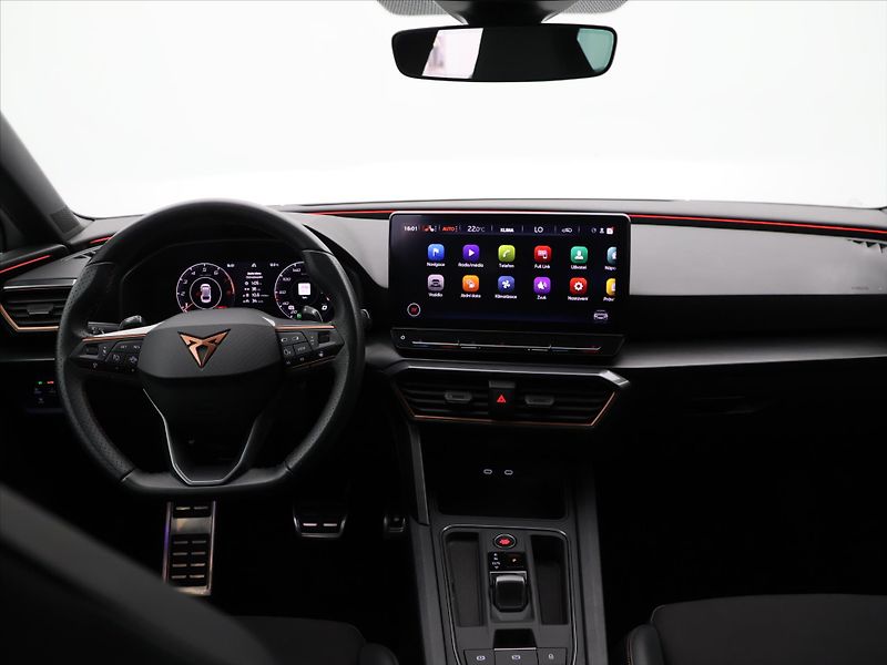 Cupra Leon ST 2,0 TSI DSG DPH - fotka 23 z 30