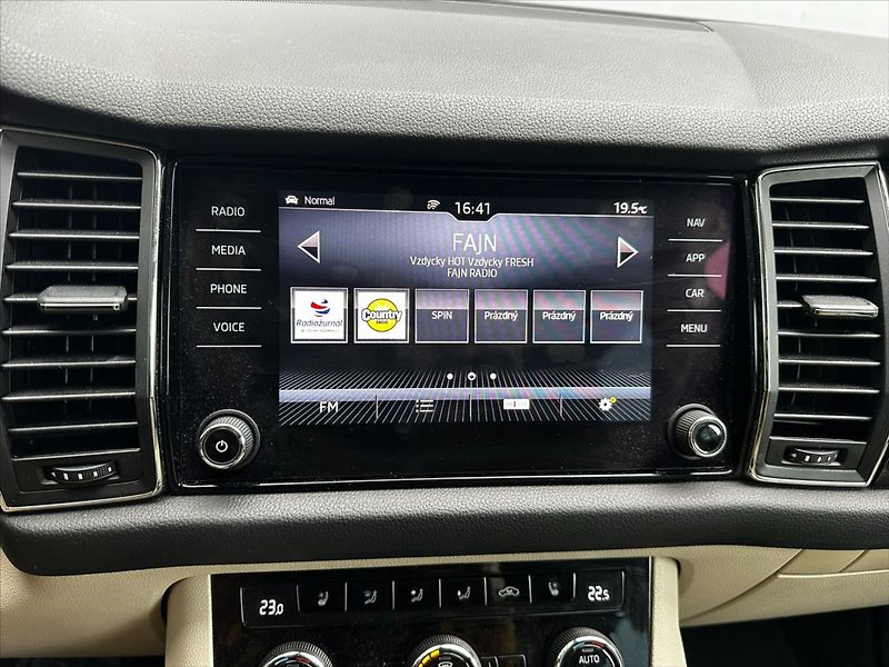 Škoda Kodiaq 2,0 FSI 158kW-4x4-CZ-servis-vý - fotka 30 z 51