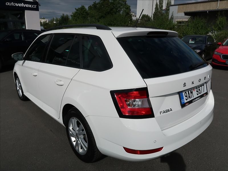 Škoda Fabia 1,0 TSi,70kW,1maČR,Serv.kn,DPH - fotka 4 z 25