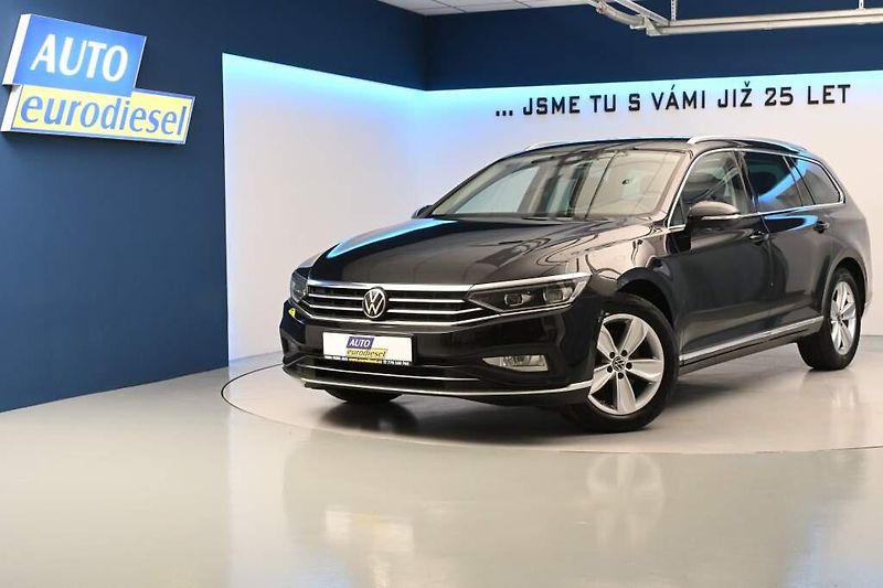 Volkswagen Passat (2023) 2.0 ELEGANCE LED MATRIX DSG AC - fotka 2 z 32