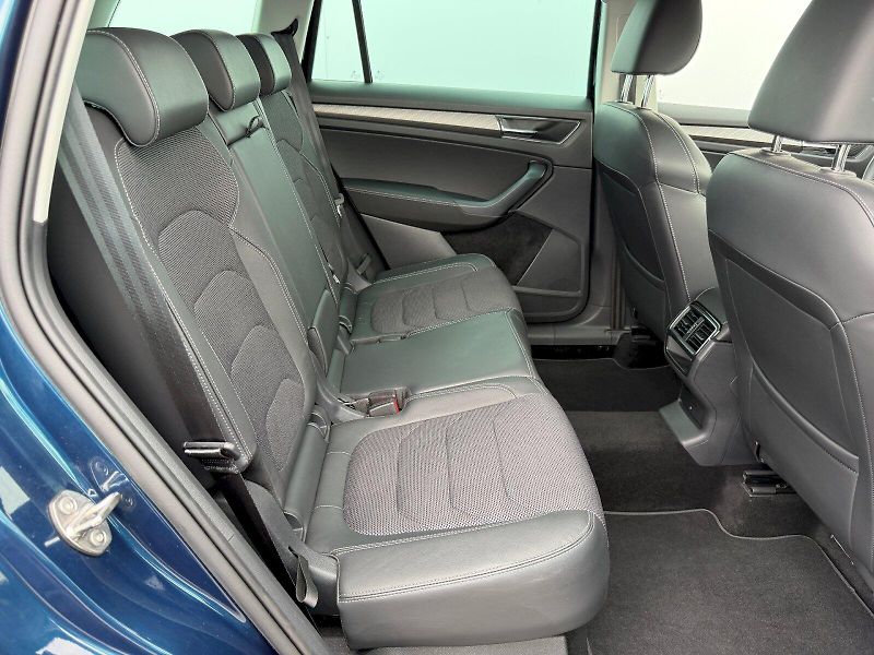 Škoda Kodiaq (2022) 2.0TSI 140kW DSG 4x4 STYLE BUS - fotka 25 z 35