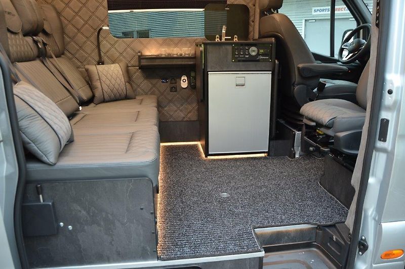 Mercedes-Benz  317 9G Camper - vestavba - fotka 44 z 58