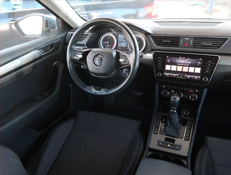 Škoda Kodiaq (2023) 2.0 TDI - fotka 7 z 19