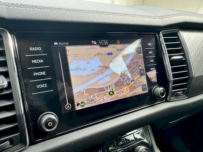 Škoda Kodiaq (2022) 2.0 TDI 147 kW Style 4x4 DSG - fotka 15 z 28