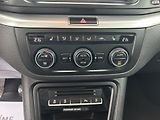 Volkswagen Sharan (2016) 1,4TSi 110 Comfortline 7 míst  - náhled 49