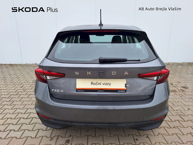 Škoda Fabia (2025) 1.0 TSI / 70 kW / 5MP / Select - fotka 9 z 33