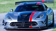 Dodge Viper ACR.